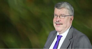 Dr. Patrick, visiting professor at the University of Hong Kong